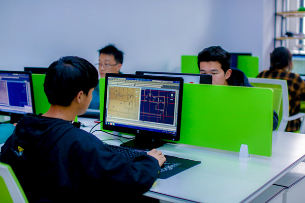 南京新華電腦專修學院好不好，到底怎么樣？
