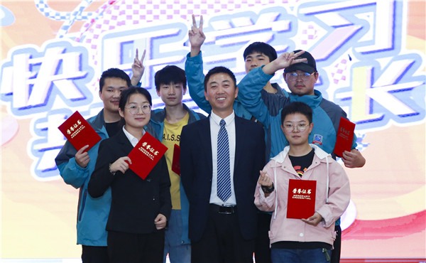 2019秋季新生階段課程結(jié)課答辯分享會圓滿落幕！