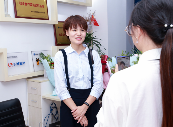 “有夢想就要為之努力，讓夢想綻放在行動(dòng)力中”