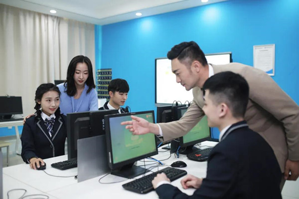 如果初<a href=http://njxh.cn target=_blank class=infotextkey>高中</a>畢業(yè)考不上怎么辦，別放棄，你還有這條路上可走