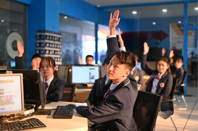 職業(yè)教育托舉新希望，如何選擇一所好學校？