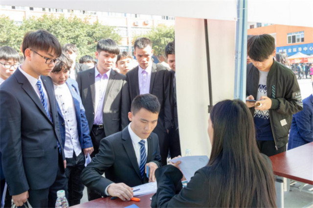 職業(yè)教育托舉新希望，如何選擇一所好學校？
