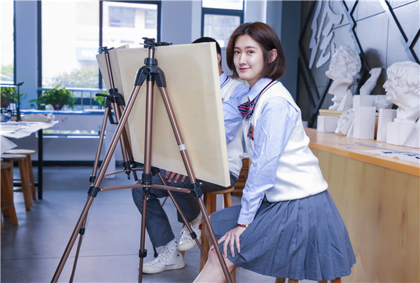 女生讀職業(yè)學(xué)校，學(xué)什么<a href=http://njxh.cn target=_blank class=infotextkey>專業(yè)</a>好就業(yè)
