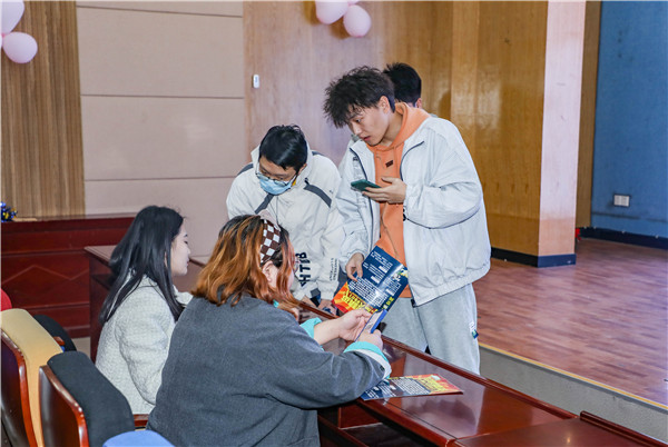 就業(yè)保障丨企業(yè)進(jìn)校園，助力南新學(xué)子就業(yè)
