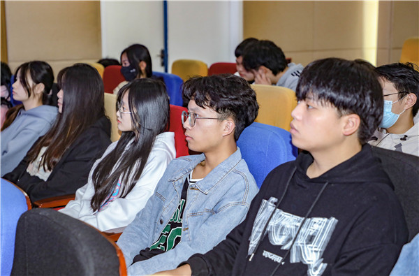 就業(yè)保障丨企業(yè)進(jìn)校園，助力南新學(xué)子就業(yè)