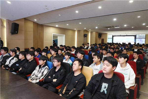 企業(yè)大咖進校園|構(gòu)建校企交流平臺，助推雙方深度合作