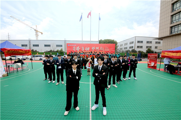 青春飛揚(yáng) 夢(mèng)想起航|南京新華2023年春季社團(tuán)招新大會(huì)開(kāi)始啦！