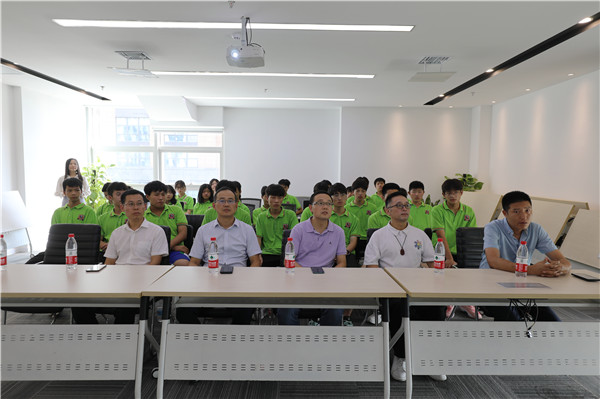 企業(yè)大咖講座|雛鷹展翅，智領未來