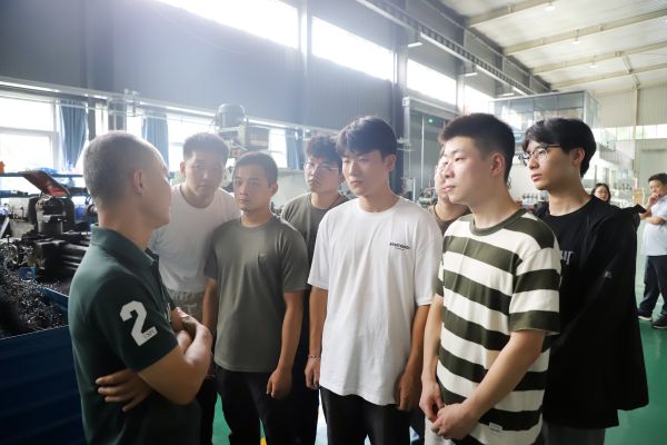 南京新華電腦助力退役軍人職業(yè)轉(zhuǎn)型：企業(yè)研學圓滿舉行