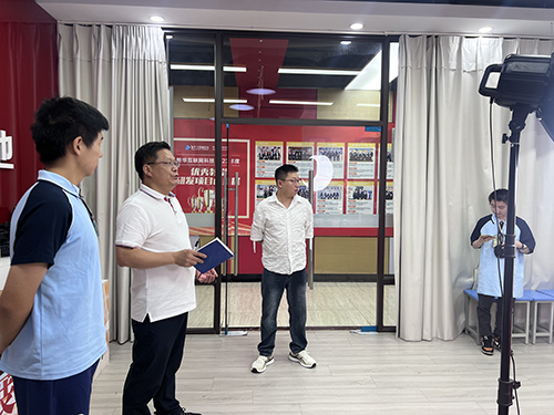 企業(yè)進(jìn)校園，真實電商直播項目