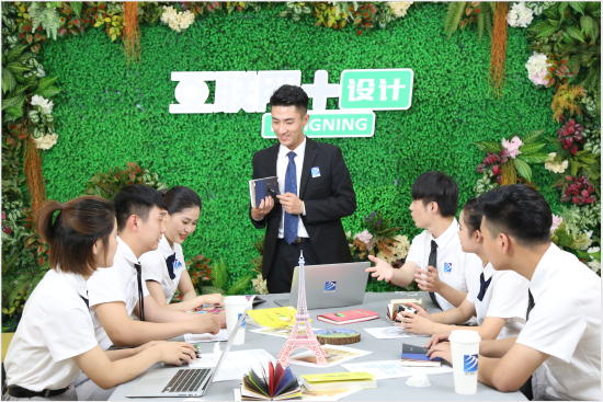 【媒體關(guān)注】職業(yè)教育教學(xué)“趕考”新時(shí)代，新華真實(shí)訓(xùn)品質(zhì)贏人