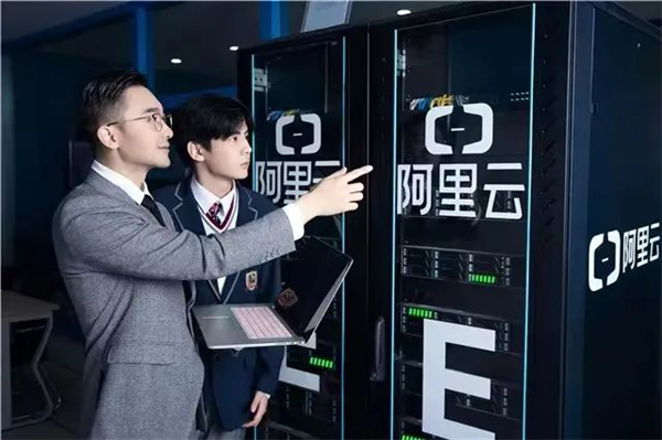 技能之光 點(diǎn)亮職業(yè)夢想！新華互聯(lián)網(wǎng)科技邀您共同參與新華杯全國職業(yè)技能大賽！